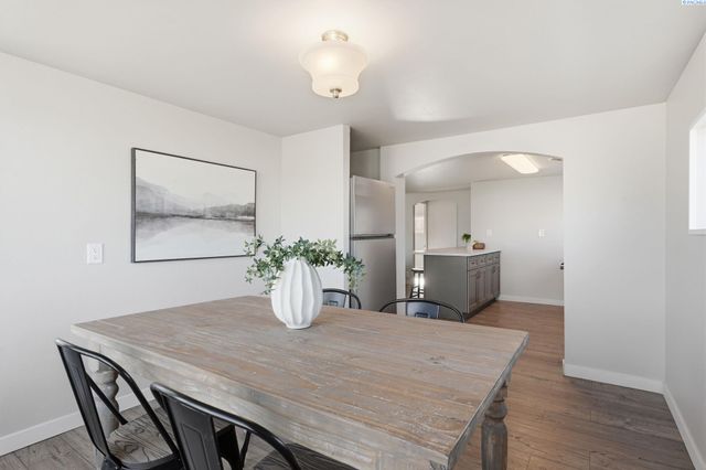 1103 Potter Ave, Richland, WA 99354