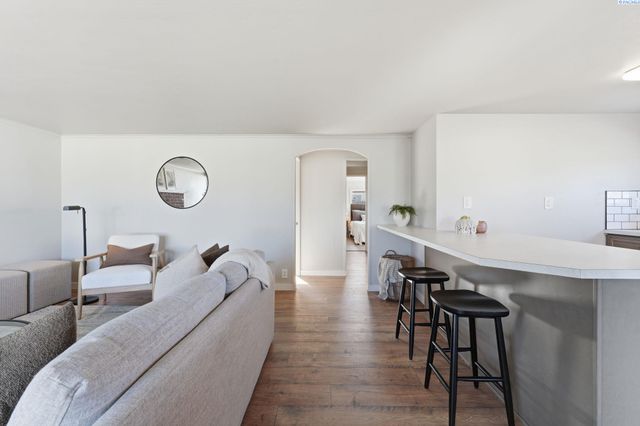 1103 Potter Ave, Richland, WA 99354