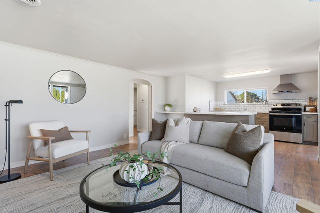 1103 Potter Ave, Richland, WA 99354