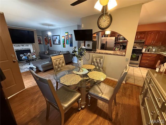 1345 Hialeah Place, Florissant, MO 63033