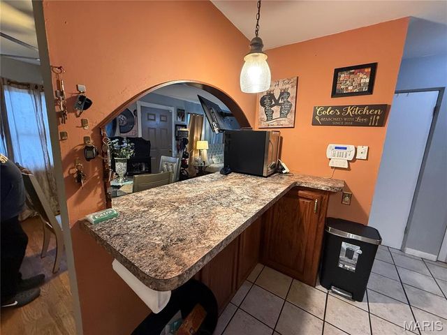 1345 Hialeah Place, Florissant, MO 63033