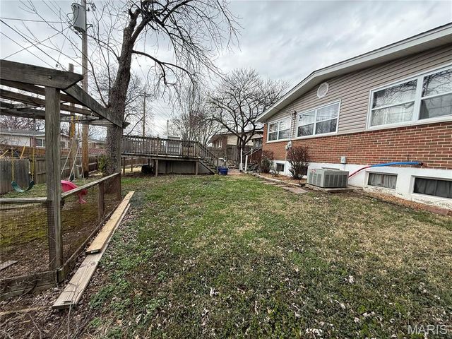 1345 Hialeah Place, Florissant, MO 63033