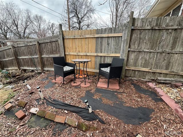 1345 Hialeah Place, Florissant, MO 63033