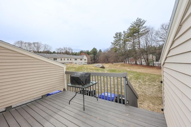 123 Fox Hollow Drive, Hudson, NH 03051