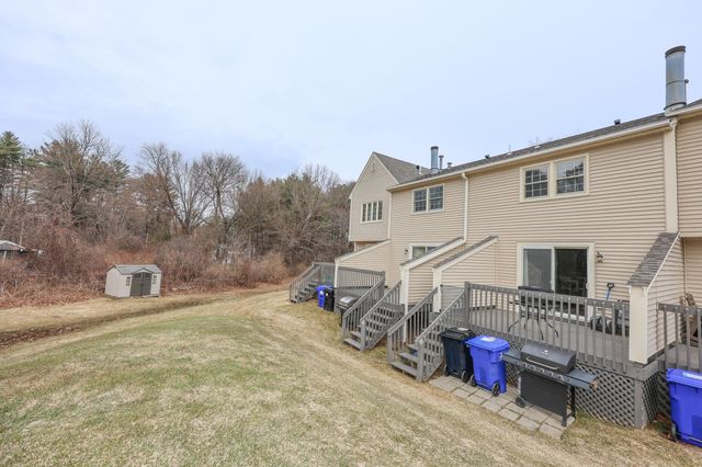 123 Fox Hollow Drive, Hudson, NH 03051