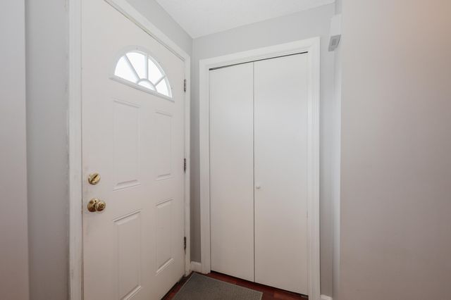 123 Fox Hollow Drive, Hudson, NH 03051