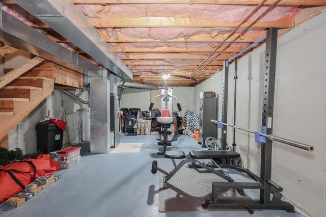 123 Fox Hollow Drive, Hudson, NH 03051