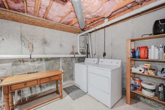 123 Fox Hollow Drive, Hudson, NH 03051