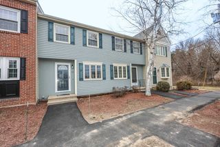123 Fox Hollow Drive, Hudson, NH 03051