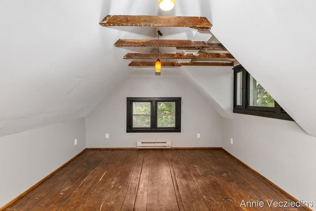 262 Hollister Avenue, Grand Rapids, MI 49506