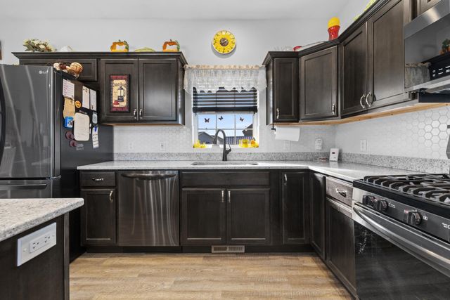 1020 34TH AVE NE, Minot, ND 58703