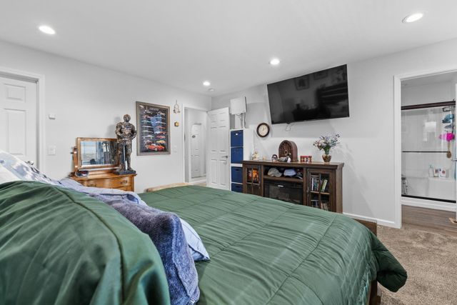 1020 34TH AVE NE, Minot, ND 58703