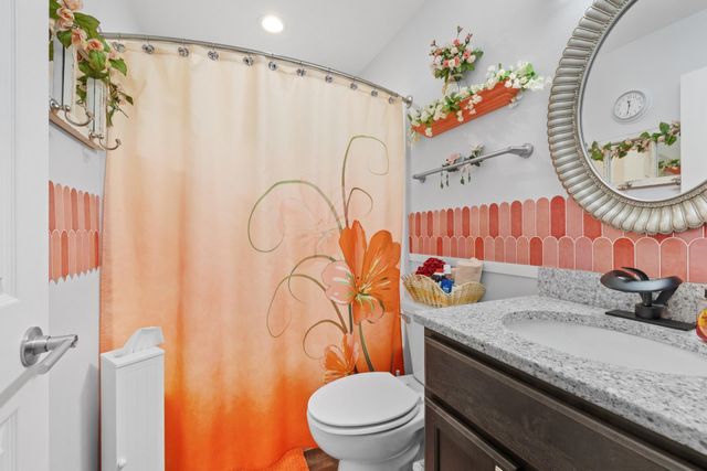 1020 34TH AVE NE, Minot, ND 58703