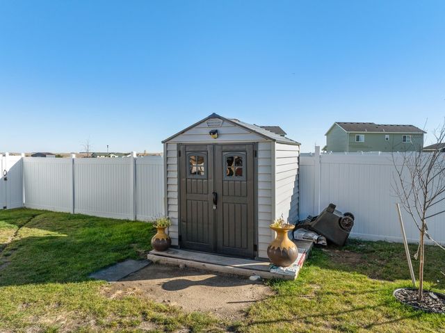 1020 34TH AVE NE, Minot, ND 58703