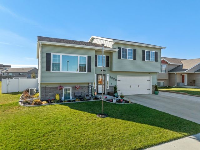 1020 34TH AVE NE, Minot, ND 58703