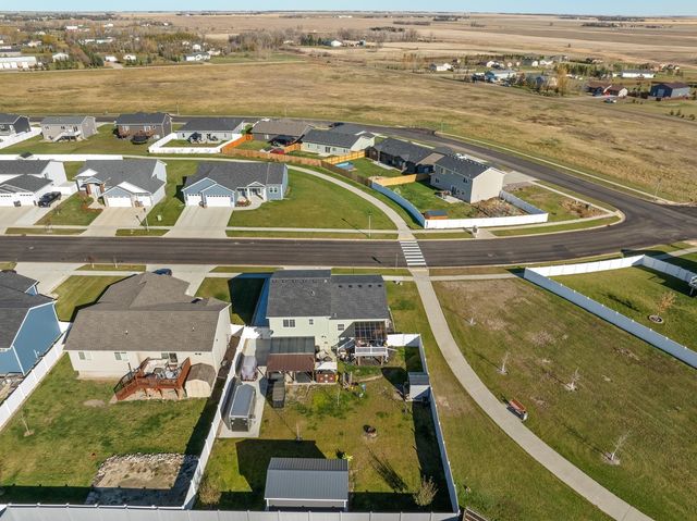 1020 34TH AVE NE, Minot, ND 58703