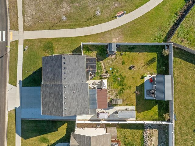 1020 34TH AVE NE, Minot, ND 58703