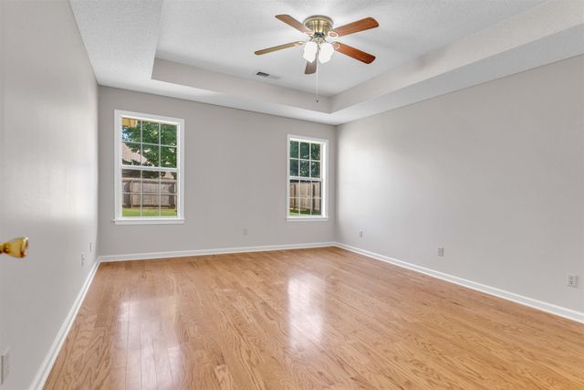 3934 OAK FOREST DR, Bartlett, TN 38135