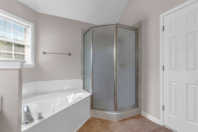 3934 OAK FOREST DR, Bartlett, TN 38135