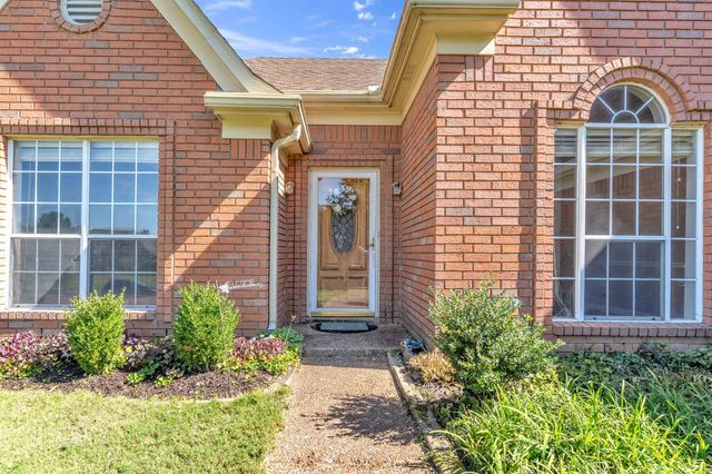 3934 OAK FOREST DR, Bartlett, TN 38135