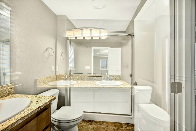 3851 Valley Meadows Drive, White City, OR 97503