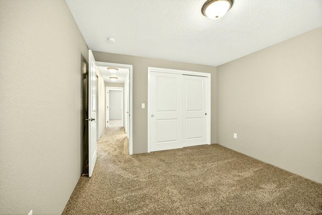 3851 Valley Meadows Drive, White City, OR 97503