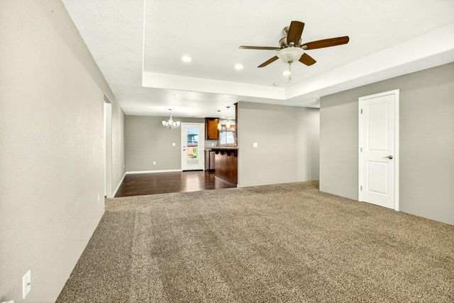 3851 Valley Meadows Drive, White City, OR 97503