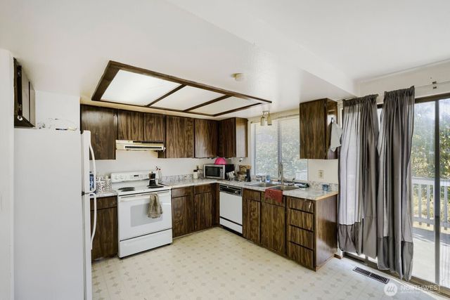 8046 S 116th Street, Seattle, WA 98178