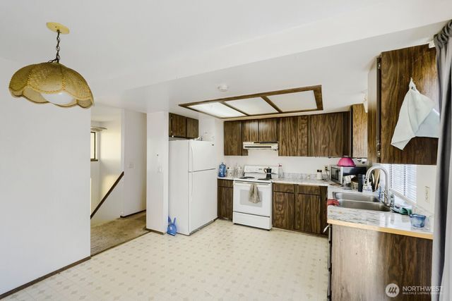 8046 S 116th Street, Seattle, WA 98178