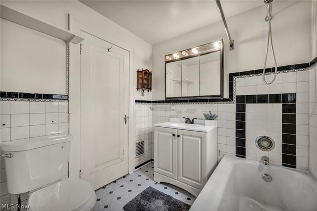 15812 Judson Drive, Cleveland, OH 44128