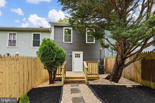 303 THAYER CT, Newark, DE 19702
