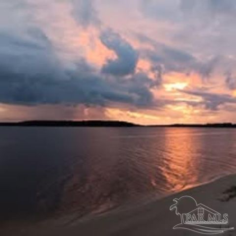 406 NW Syrcle Dr, Pensacola, FL 32507