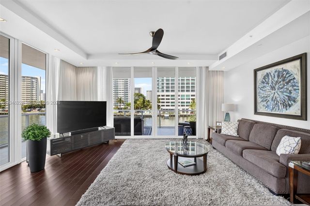 2895 NE 33rd Ct 3A, Fort Lauderdale, FL 33306