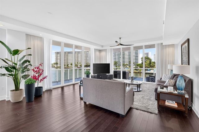 2895 NE 33rd Ct 3A, Fort Lauderdale, FL 33306