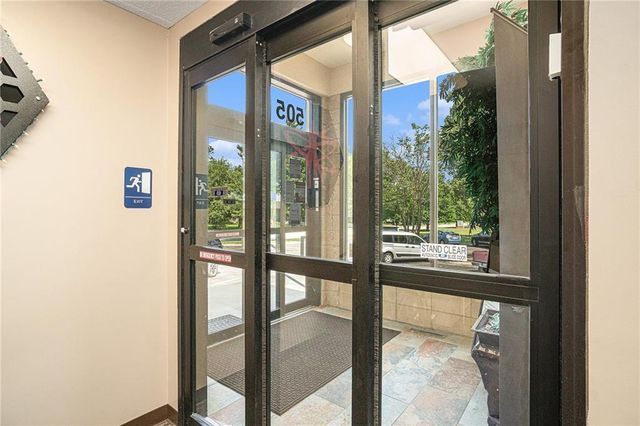 2 Holly Lane, Paola, KS 66071