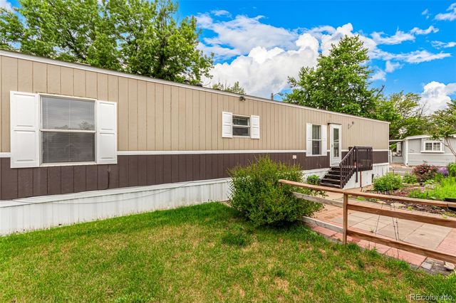 1614 Van Buren Way, Aurora, CO 80011