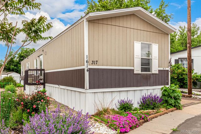 1614 Van Buren Way, Aurora, CO 80011