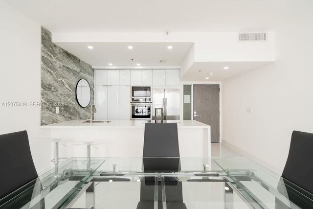 7601 E Treasure Drive PH206, North Bay Village, FL 33141