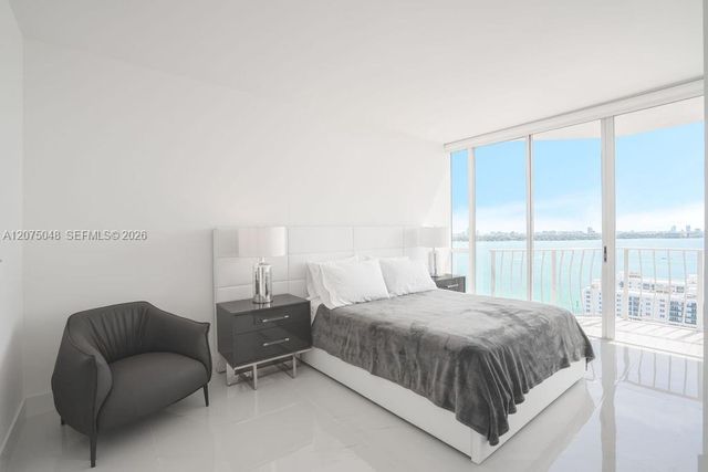 7601 E Treasure Drive PH206, North Bay Village, FL 33141