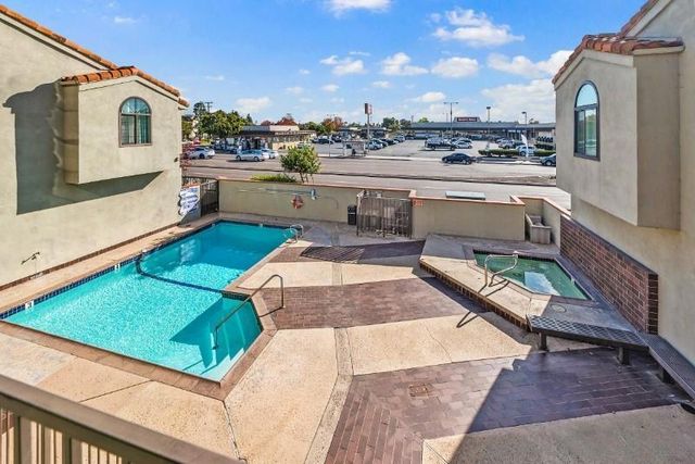5170 Blvd 9, San Diego, CA 92117