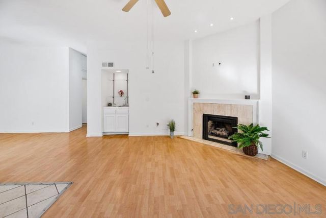 5170 Blvd 9, San Diego, CA 92117