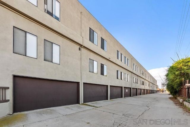 5170 Blvd 9, San Diego, CA 92117