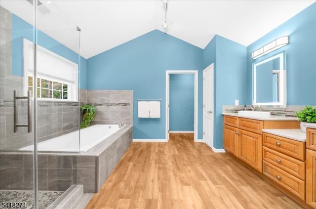 9 Hartley Ct, Alexandria Twp., NJ 08848