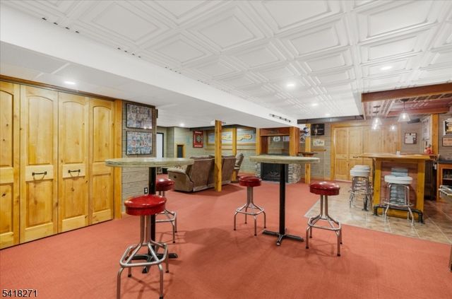 9 Hartley Ct, Alexandria Twp., NJ 08848