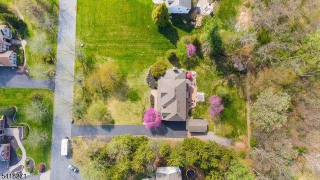 9 Hartley Ct, Alexandria Twp., NJ 08848