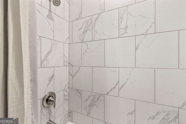 160 Maple Leaf Road, Sharpsburg, GA 30277