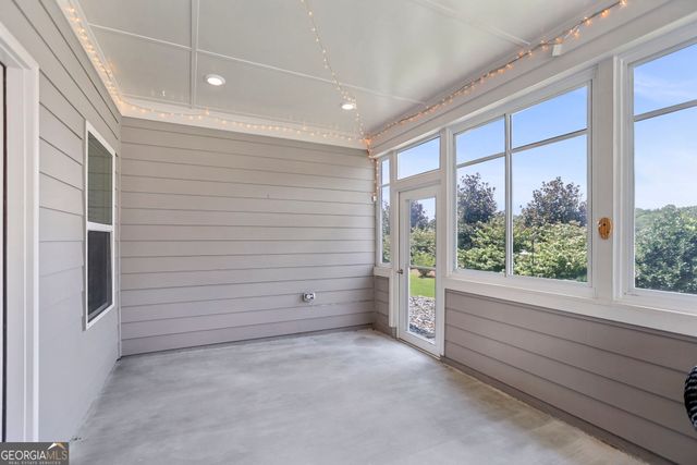 160 Maple Leaf Road, Sharpsburg, GA 30277