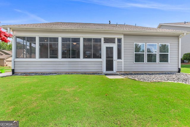 160 Maple Leaf Road, Sharpsburg, GA 30277