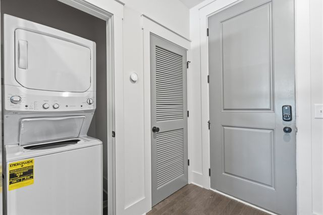 1507 Porter Rd Unit 204, Nashville, TN 37206
