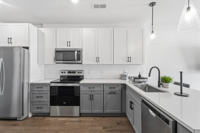 1507 Porter Rd Unit 204, Nashville, TN 37206